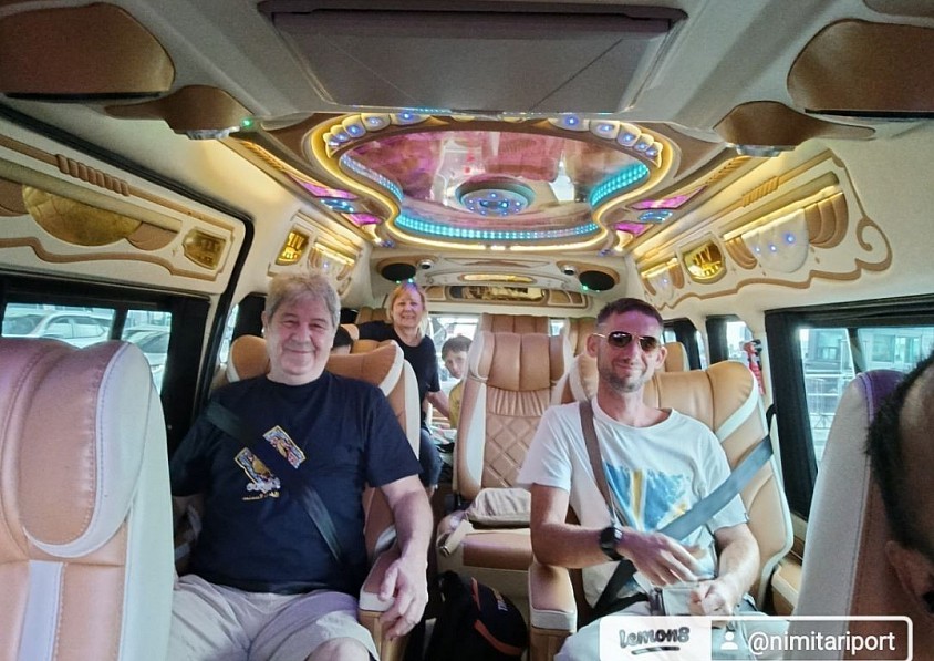 Van rental service with driver in Kanchanaburi, Bangkok, Pattaya or other locations / This group of French customers provided us with a tour service to Kanchanaburi, Bangkok, Ayutthaya for 7 days.