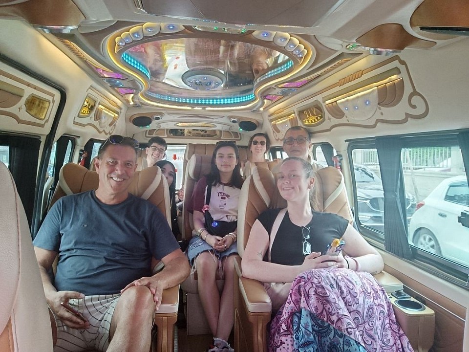Van rental from Bangkok to Kanchanaburi, Van rental with driver for sightseeing in Kanchanaburi for 3 days and 2 nights. We have a variety of tour packages to various places or as per customer needs.