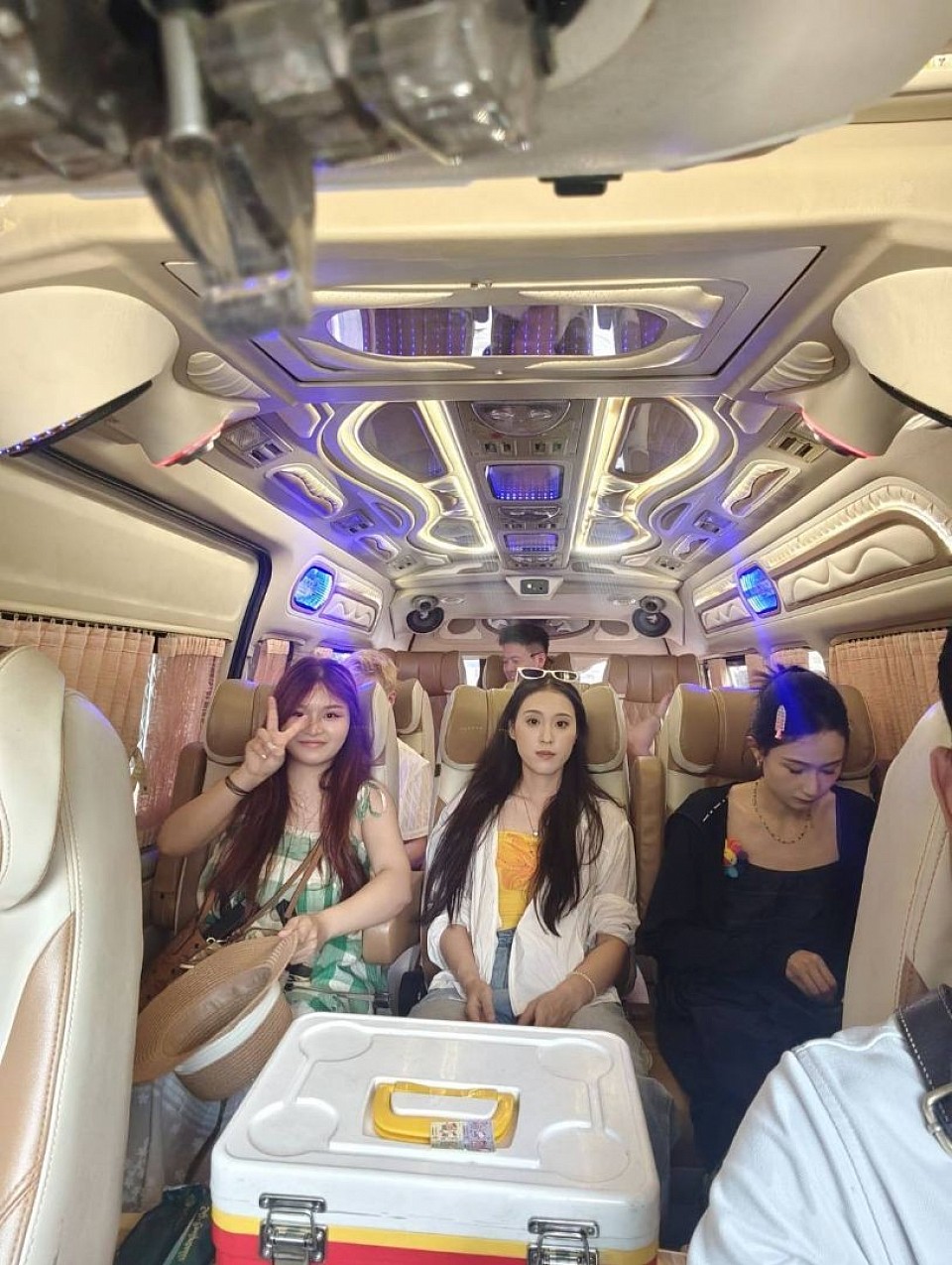 Bangkok to pattaya van rental