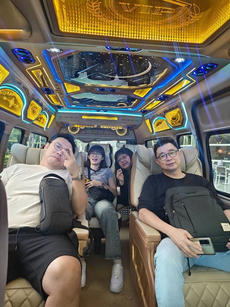 Can booking van rental with driver go to khaoyai
